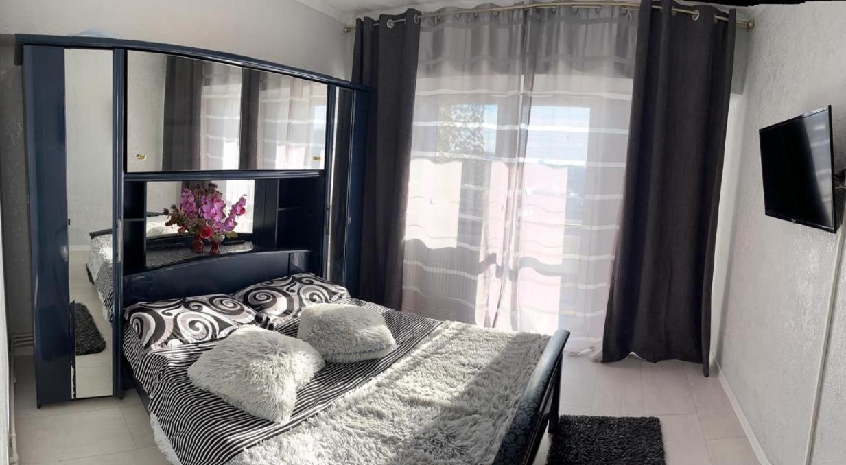 Alfredo Apartament Buzau Luaran gambar